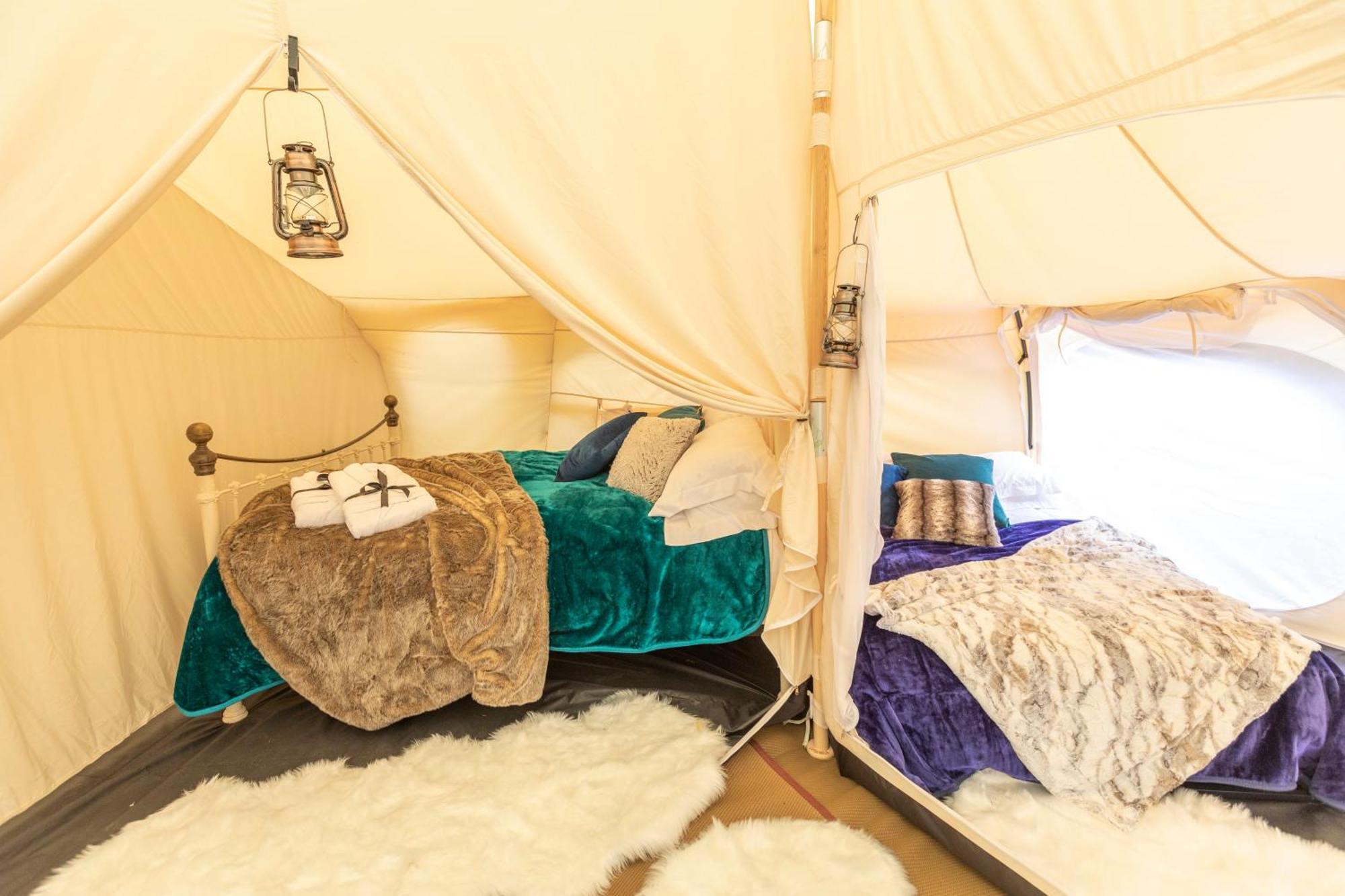 ホテル Stargazer Glamping Uk The Mahal 8 People Ross-on-Wye エクステリア 写真